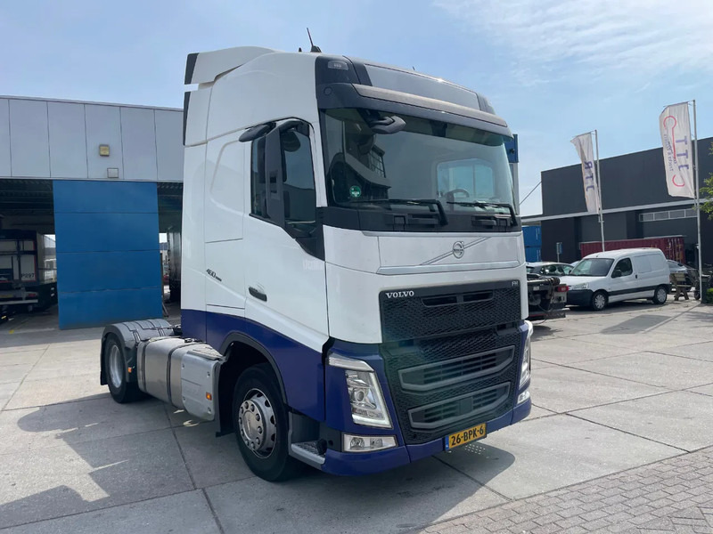 Volvo FH 13.460 Globetrotter / I-save - Cabeza tractora: foto 3 Volvo FH 13.460 Globetrotter / I-save - Cabeza tractora: foto 3