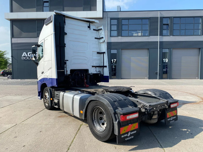 Volvo FH 13.500 Globetrotter XL / I-parkCool / 2x Tank - Cabeza tractora: foto 4 Volvo FH 13.500 Globetrotter XL / I-parkCool / 2x Tank - Cabeza tractora: foto 4