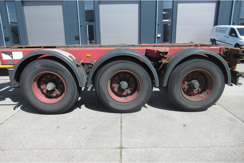 Semirremolque portacontenedore/ Intercambiable Renders Container Chassis / Extendable on rear / BPW + drum: foto 6