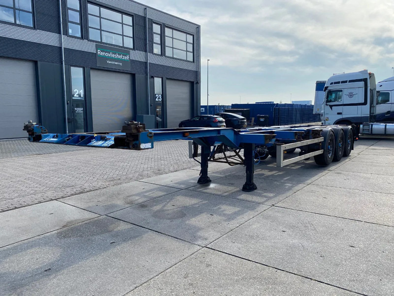 Renders Container chassis / Mercedes + Disc / 1x Lift Axle / 1x Extendable - Semirremolque portacontenedore/ Intercambiable: foto 4 Renders Container chassis / Mercedes + Disc / 1x Lift Axle / 1x Extendable - Semirremolque portacontenedore/ Intercambiable: foto 4