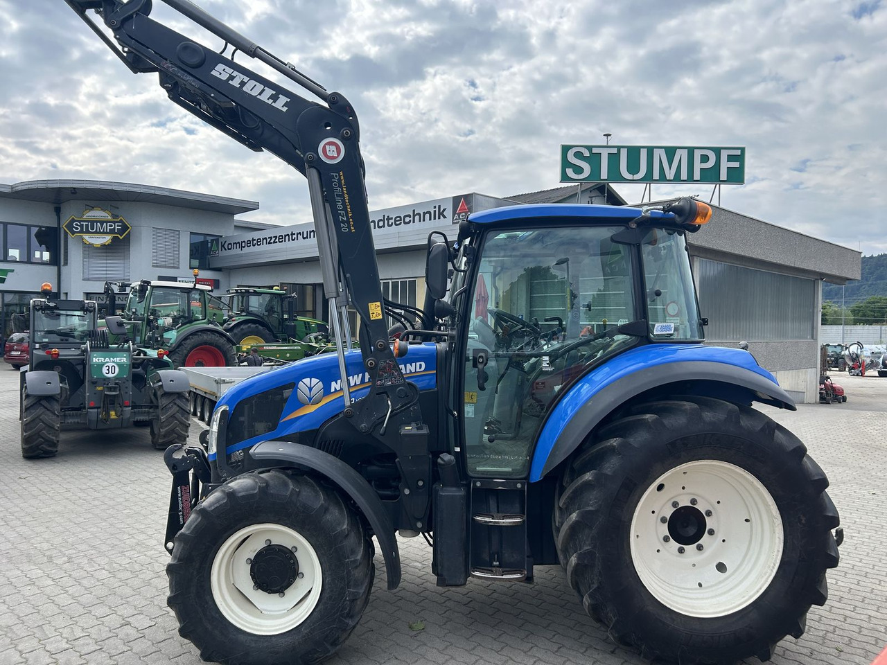 New Holland T4.105 - Tractor: foto 4 New Holland T4.105 - Tractor: foto 4