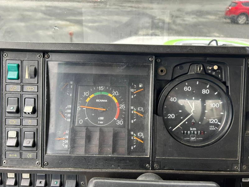 Scania T112 H 6X2 - Camión hormigonera: foto 5 Scania T112 H 6X2 - Camión hormigonera: foto 5