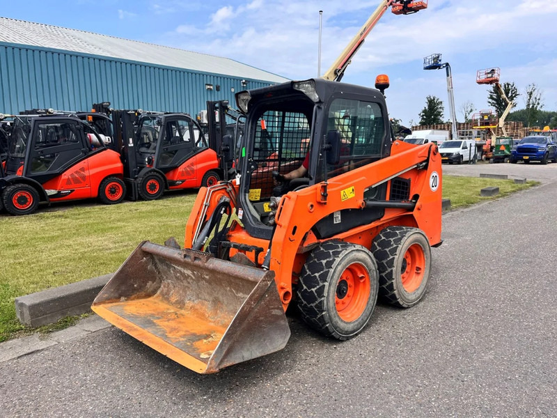 Bobcat S450 - Minicargadora: foto 2 Bobcat S450 - Minicargadora: foto 2
