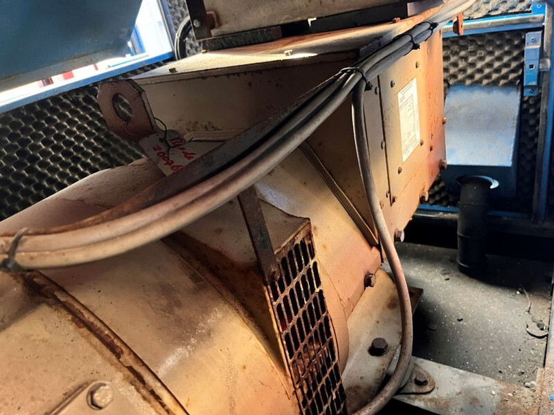 Generador industriale Iveco Stamford 60kVA: foto 6