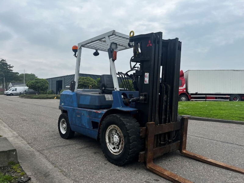 Mitsubishi FD40 - Carretilla elevadora diésel: foto 3 Mitsubishi FD40 - Carretilla elevadora diésel: foto 3