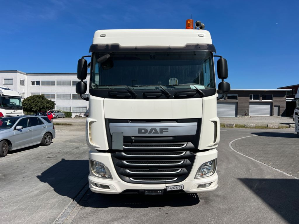 DAF XF510 6x2 - Cabeza tractora: foto 2 DAF XF510 6x2 - Cabeza tractora: foto 2
