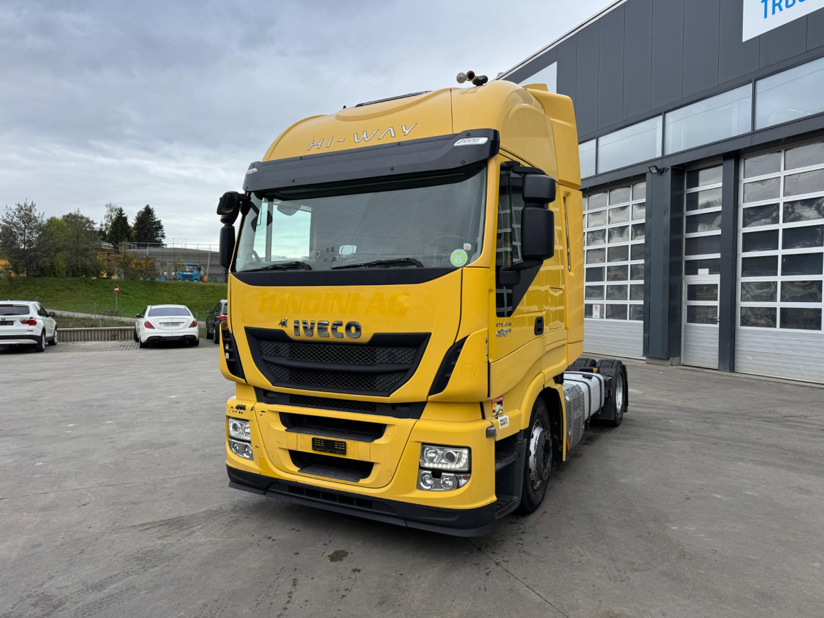 IVECO Stralis 460 4x2 - Cabeza tractora: foto 1 IVECO Stralis 460 4x2 - Cabeza tractora: foto 1