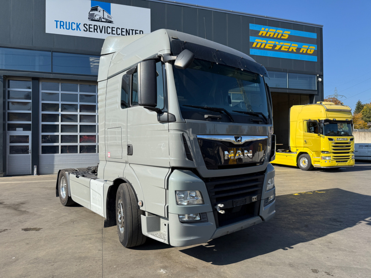 MAN TGX 18.500 4x2 (Engine defect) - Cabeza tractora: foto 3 MAN TGX 18.500 4x2 (Engine defect) - Cabeza tractora: foto 3