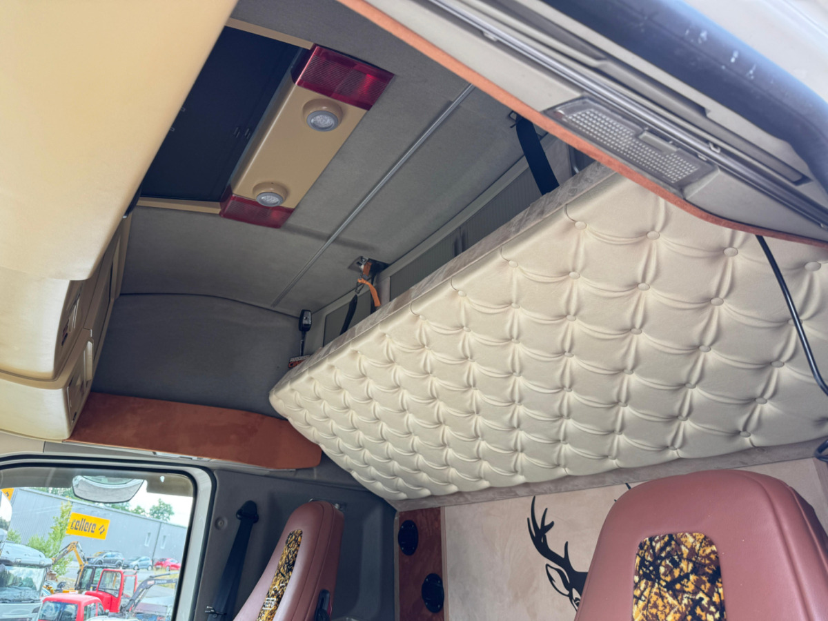 Cabeza tractora VOLVO FH-460 4x2: foto 11