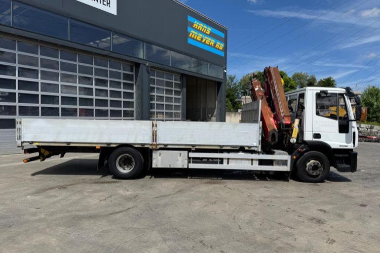 Iveco Eurocargo 160E28 Fassi 135-4 - Camión grúa: foto 4 Iveco Eurocargo 160E28 Fassi 135-4 - Camión grúa: foto 4