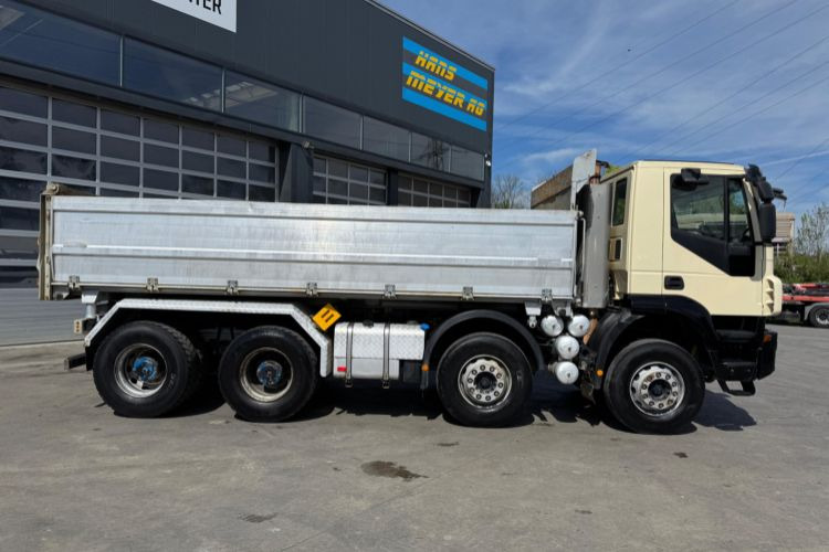 Iveco Trakker 450 8x4 - Camión volquete: foto 5 Iveco Trakker 450 8x4 - Camión volquete: foto 5
