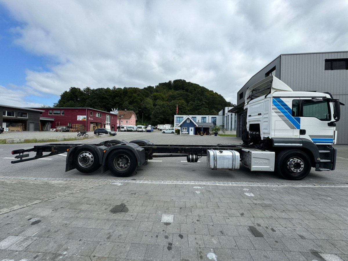 MAN TGS 26.440 6x2 Chassis - Camión chasis: foto 4 MAN TGS 26.440 6x2 Chassis - Camión chasis: foto 4