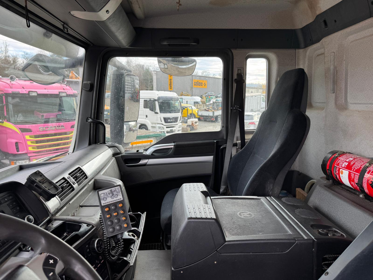 Camión hormigonera MAN TGS 32.480 8x4 Liebherr 9m3: foto 13