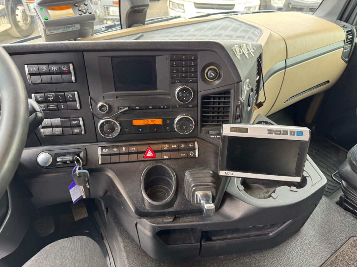Leasing de MERCEDES Actros 2545 6x2 MERCEDES Actros 2545 6x2: foto 10