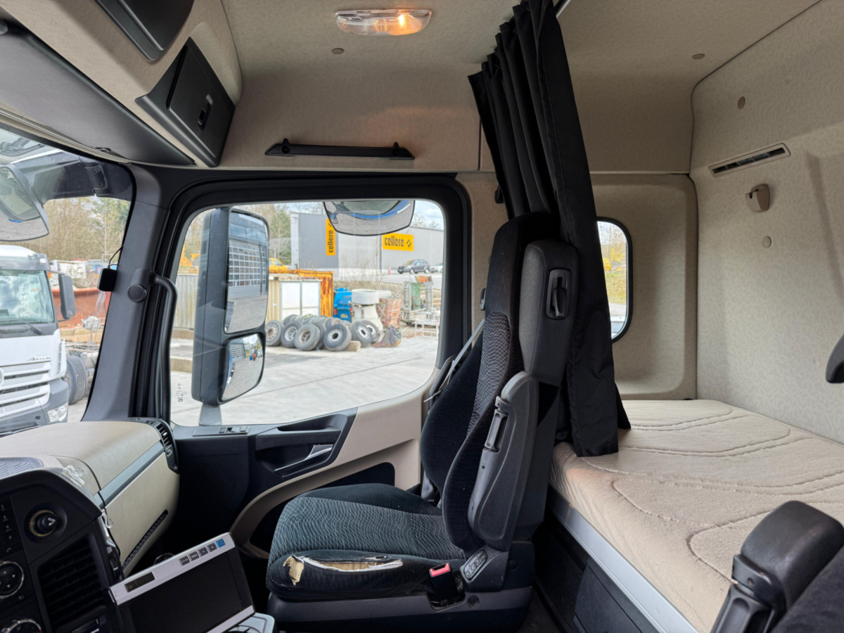 Leasing de MERCEDES Actros 2545 6x2 MERCEDES Actros 2545 6x2: foto 9