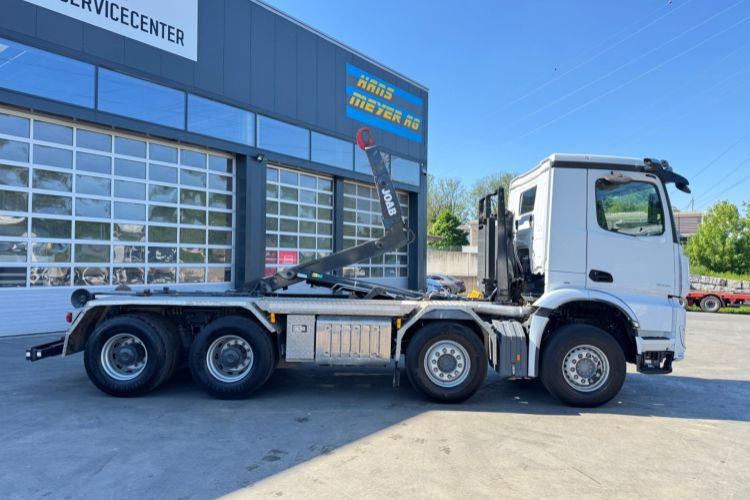 Mercedes-Benz Arocs 3251 8x4 - Camión multibasculante: foto 4 Mercedes-Benz Arocs 3251 8x4 - Camión multibasculante: foto 4