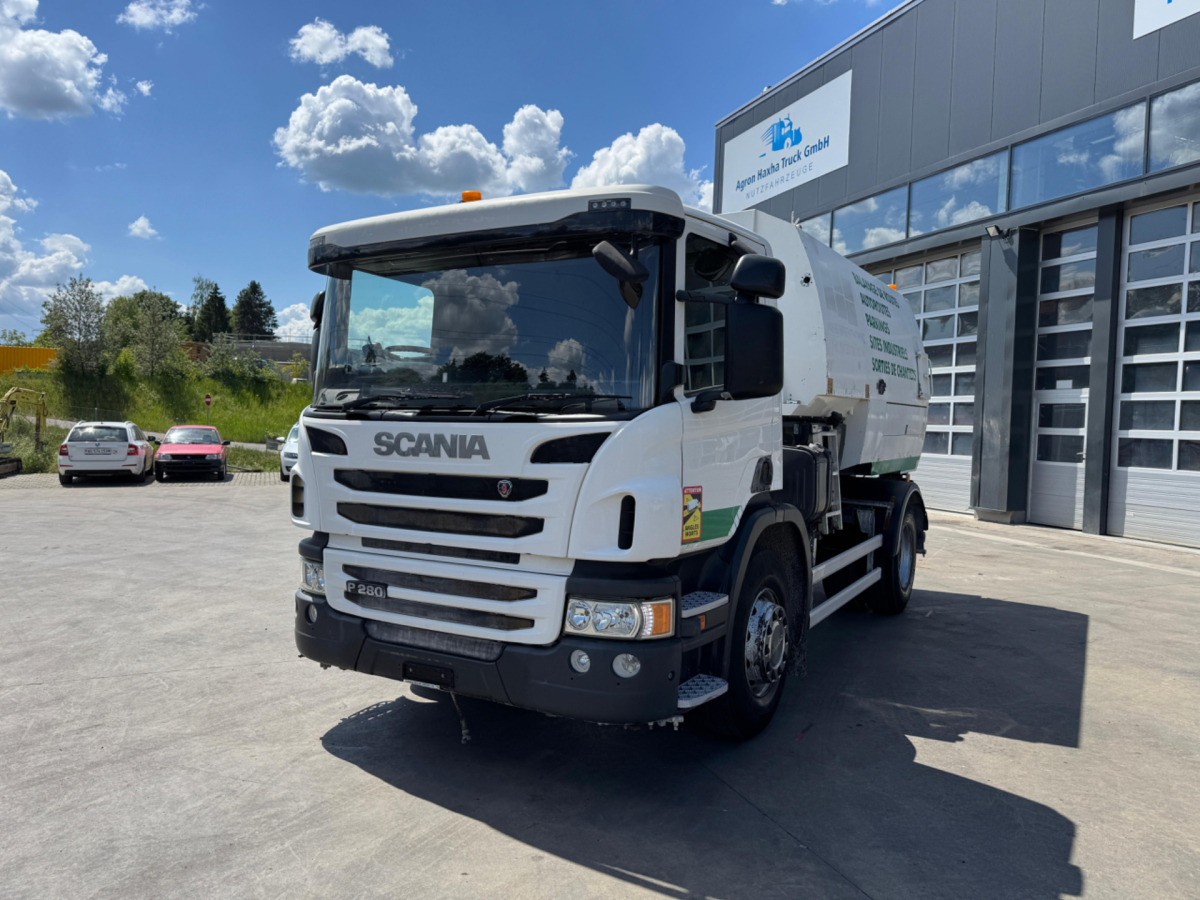 SCANIA P280 4x2 Wassertank - Camión cisterna: foto 1 SCANIA P280 4x2 Wassertank - Camión cisterna: foto 1