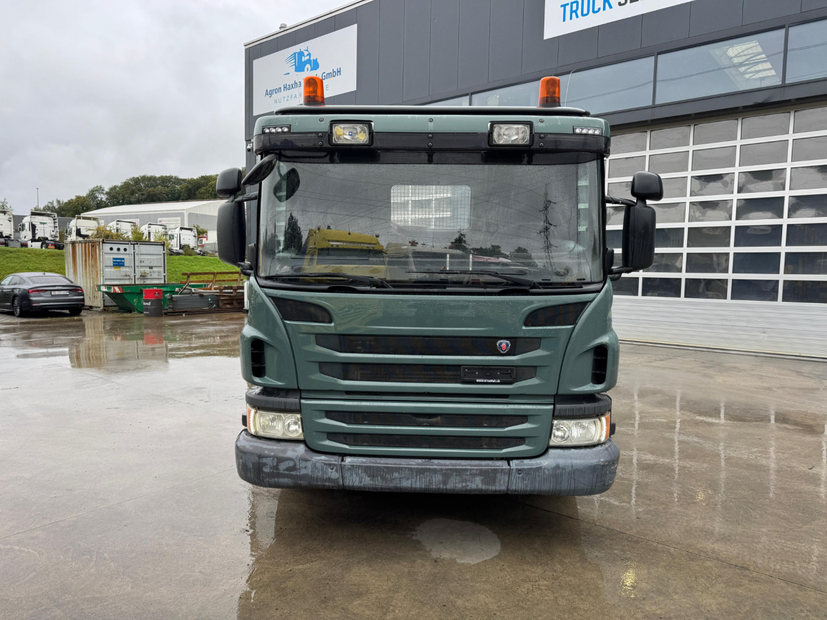 SCANIA P320 4x2 Trösch - Camión portacontenedor de cadenas: foto 2 SCANIA P320 4x2 Trösch - Camión portacontenedor de cadenas: foto 2