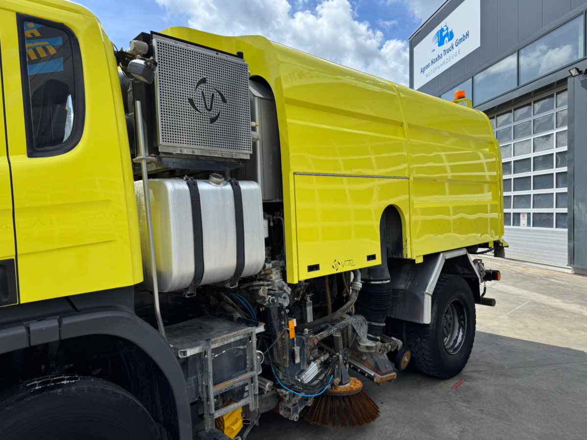 Barredora vial SCANIA P320 4x2 Val-Air Kehrmaschine: foto 10