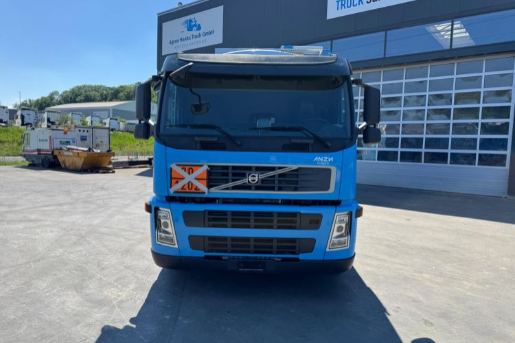 Volvo FM-500 6x2 Tankwagen - Camión cisterna: foto 3 Volvo FM-500 6x2 Tankwagen - Camión cisterna: foto 3
