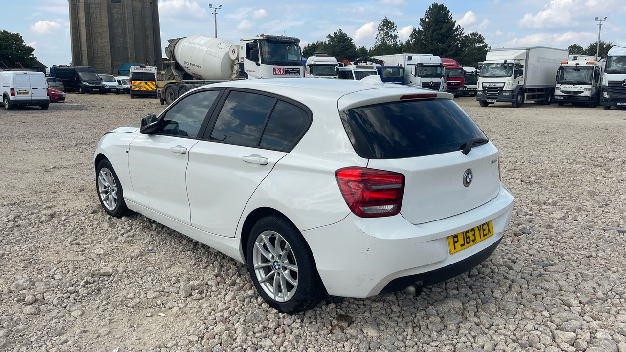 BMW 116D - Hatchback: foto 3 BMW 116D - Hatchback: foto 3