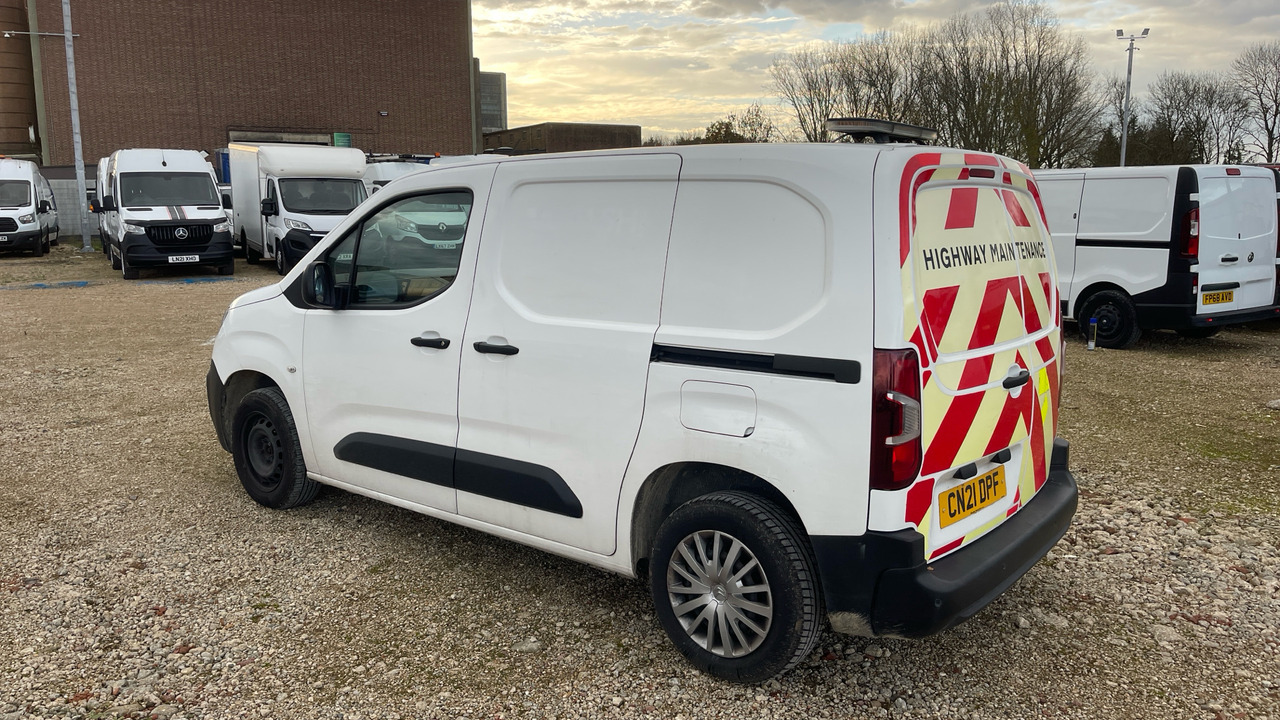 CITROEN BERLINGO 650 1.5 BLUEHDI 75PS - Furgoneta pequeña: foto 3 CITROEN BERLINGO 650 1.5 BLUEHDI 75PS - Furgoneta pequeña: foto 3