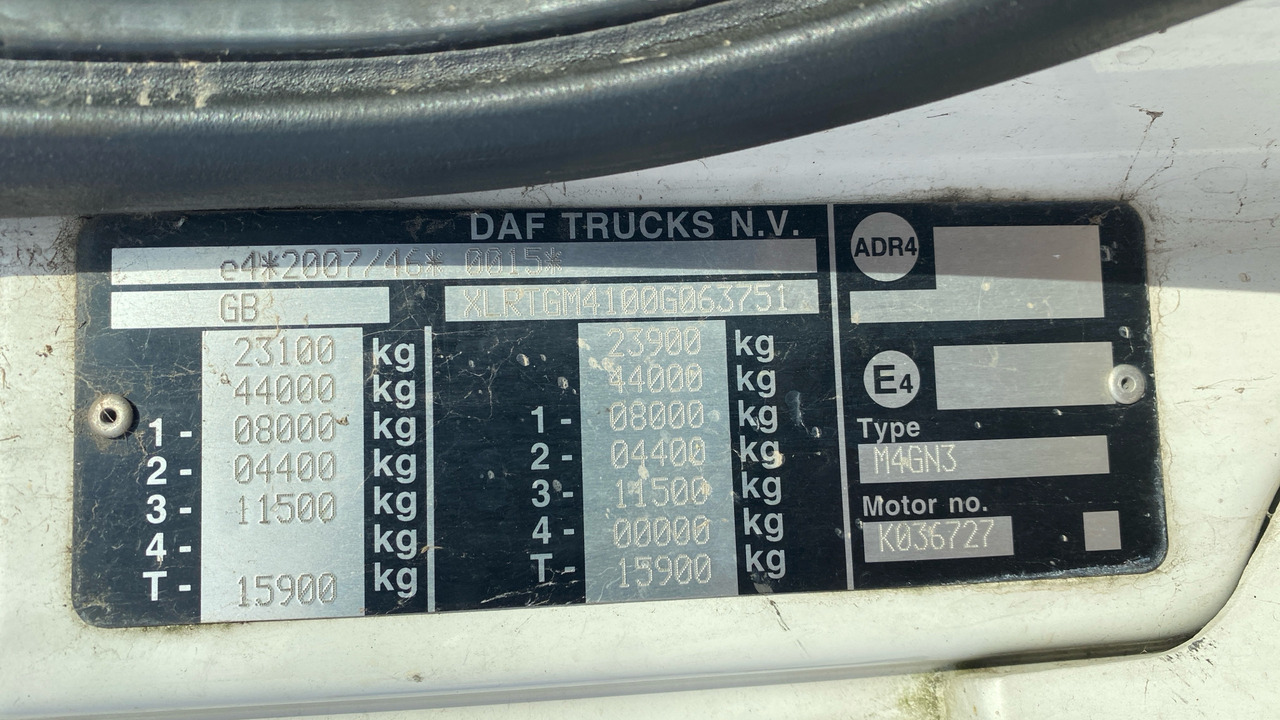 Cabeza tractora DAF CF 440: foto 11