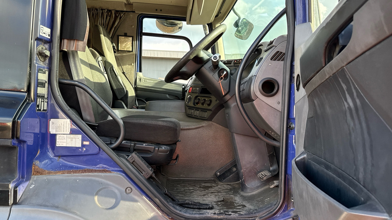 DAF CF 370 - Camión lona: foto 5 DAF CF 370 - Camión lona: foto 5