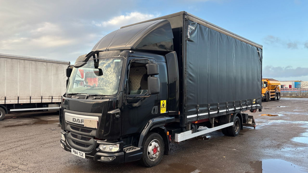 DAF LF 150 - Camión lona: foto 2 DAF LF 150 - Camión lona: foto 2