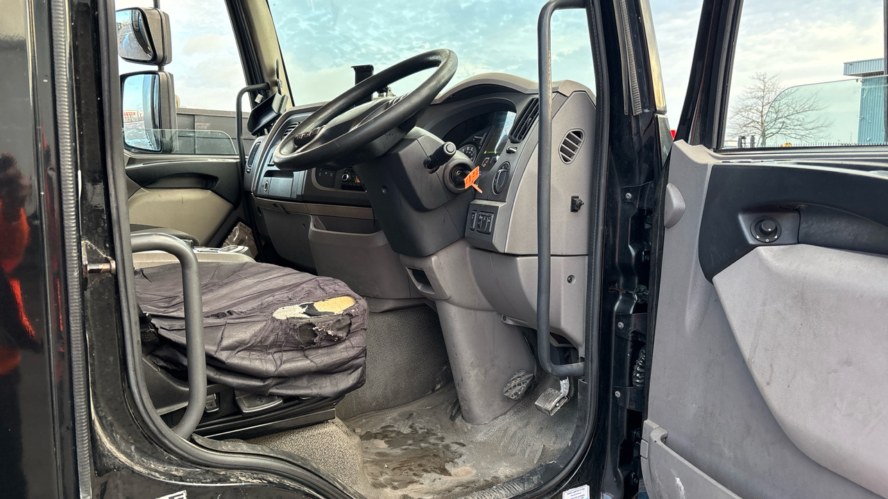 DAF LF 150 - Camión lona: foto 5 DAF LF 150 - Camión lona: foto 5