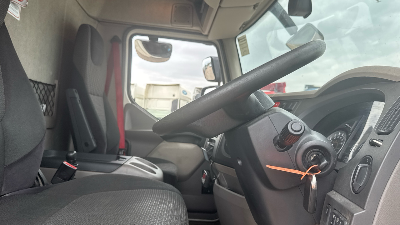 DAF LF 180 - Camión frigorífico: foto 5 DAF LF 180 - Camión frigorífico: foto 5