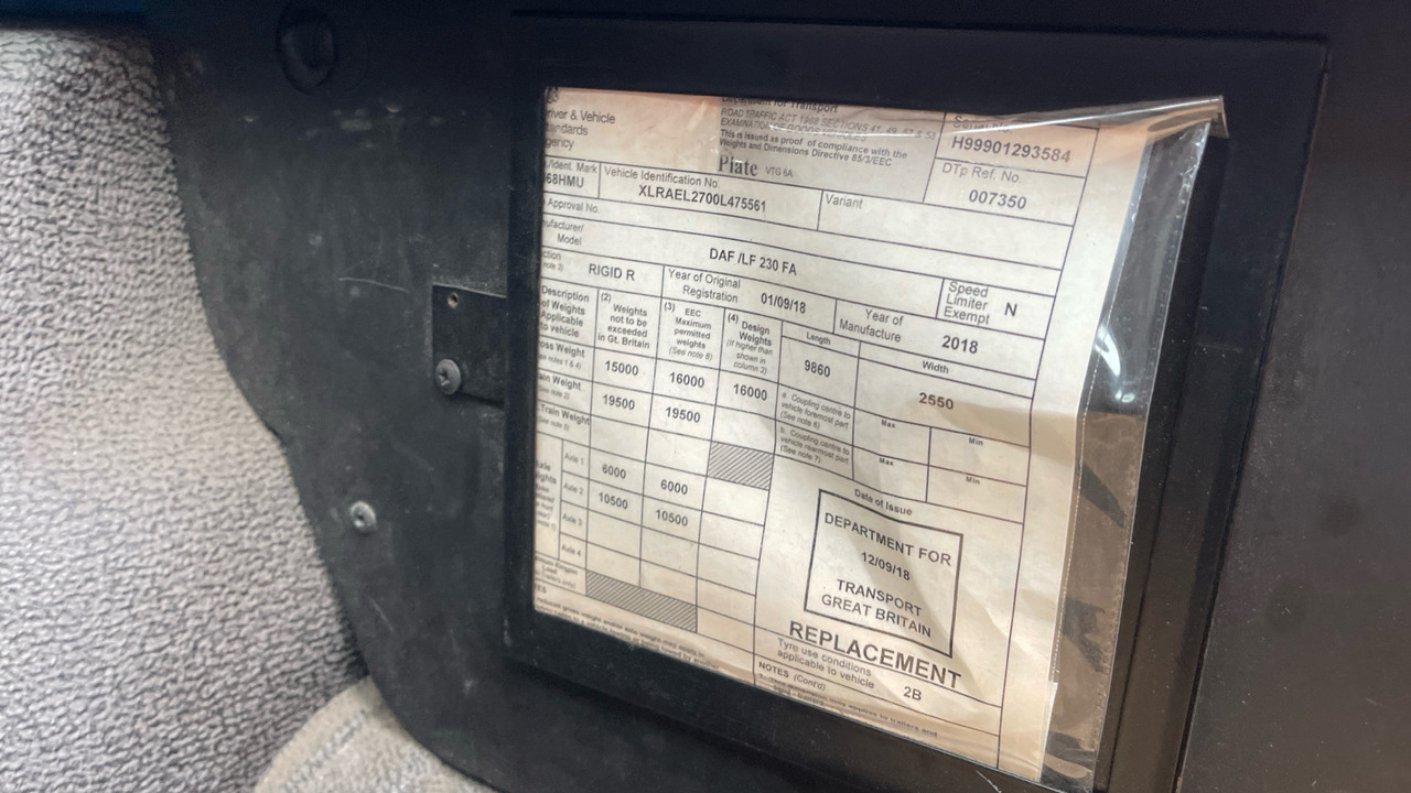 Camión portavehículos DAF LF 230: foto 11 Camión portavehículos DAF LF 230: foto 11