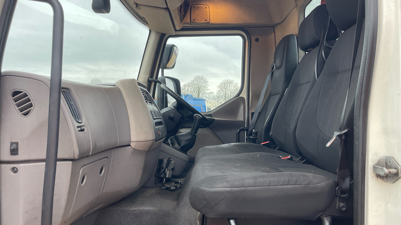 Camión portavehículos DAF LF 230: foto 15 Camión portavehículos DAF LF 230: foto 15