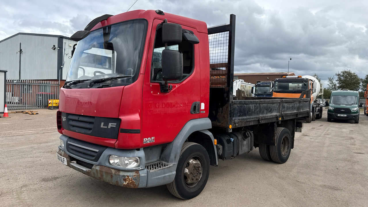 DAF LF 45.160 - Camión volquete: foto 2 DAF LF 45.160 - Camión volquete: foto 2