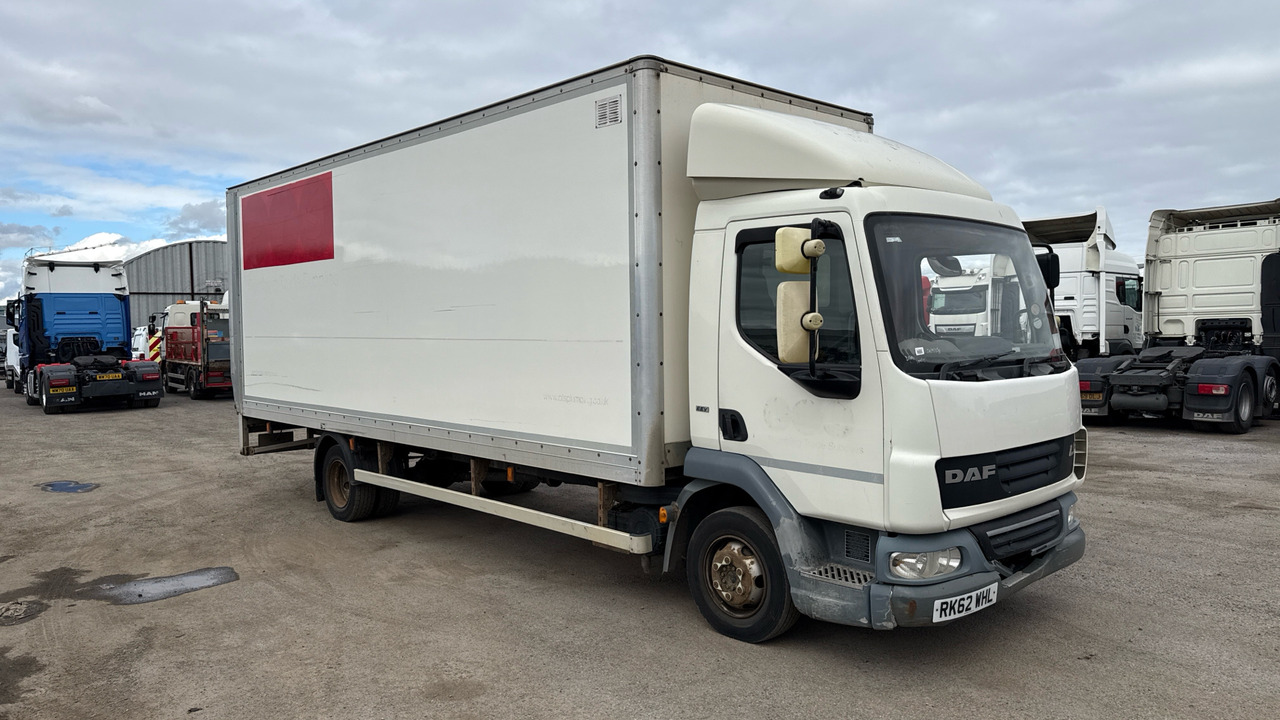 DAF LF 45 - Camión caja cerrada: foto 1 DAF LF 45 - Camión caja cerrada: foto 1