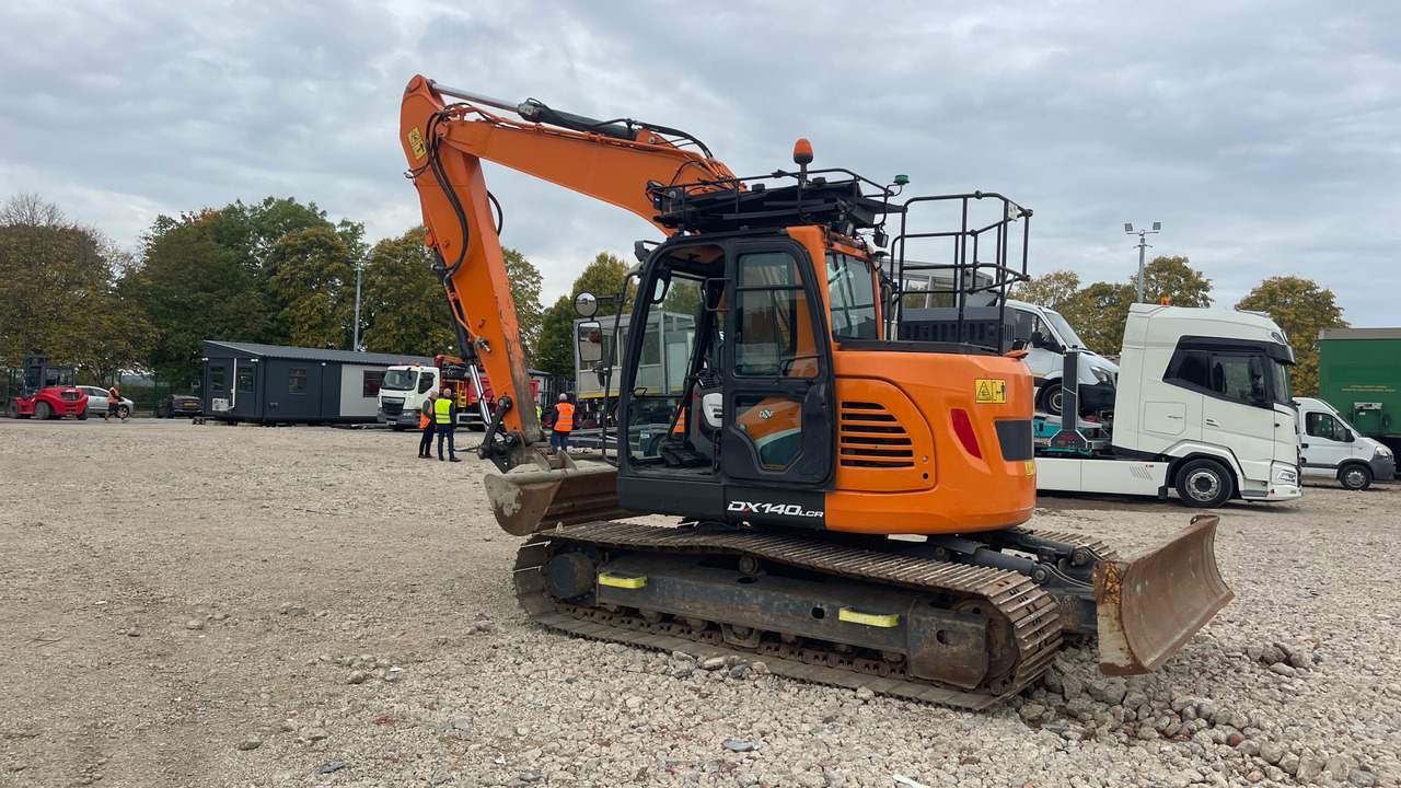 DOOSAN DX140LCR-5 - Excavadora de cadenas: foto 3 DOOSAN DX140LCR-5 - Excavadora de cadenas: foto 3