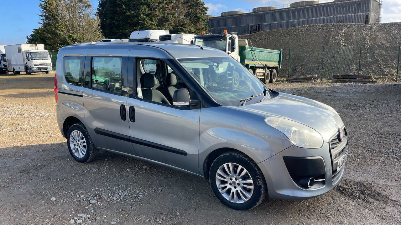 FIAT DOBLO 1.6 Multijet 105PS - Coche familiar: foto 1 FIAT DOBLO 1.6 Multijet 105PS - Coche familiar: foto 1