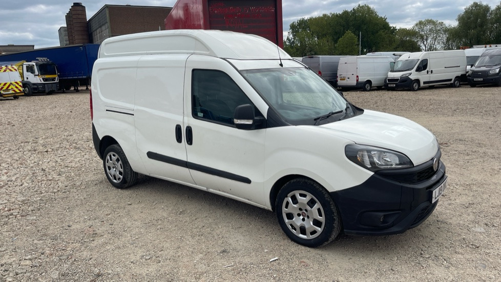 FIAT DOBLO 1.6 Multijet 16V 120 SX Van Start Stop - Furgón: foto 1 FIAT DOBLO 1.6 Multijet 16V 120 SX Van Start Stop - Furgón: foto 1