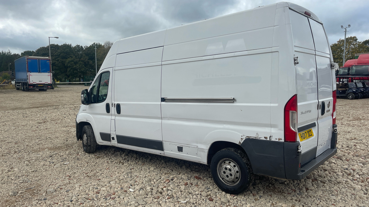 FIAT DUCATO 35 2.3 MULTIJET 130PS - Furgón: foto 3 FIAT DUCATO 35 2.3 MULTIJET 130PS - Furgón: foto 3