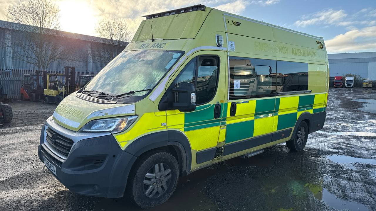 FIAT DUCATO 42 MULTIJET II - Ambulancia: foto 2 FIAT DUCATO 42 MULTIJET II - Ambulancia: foto 2