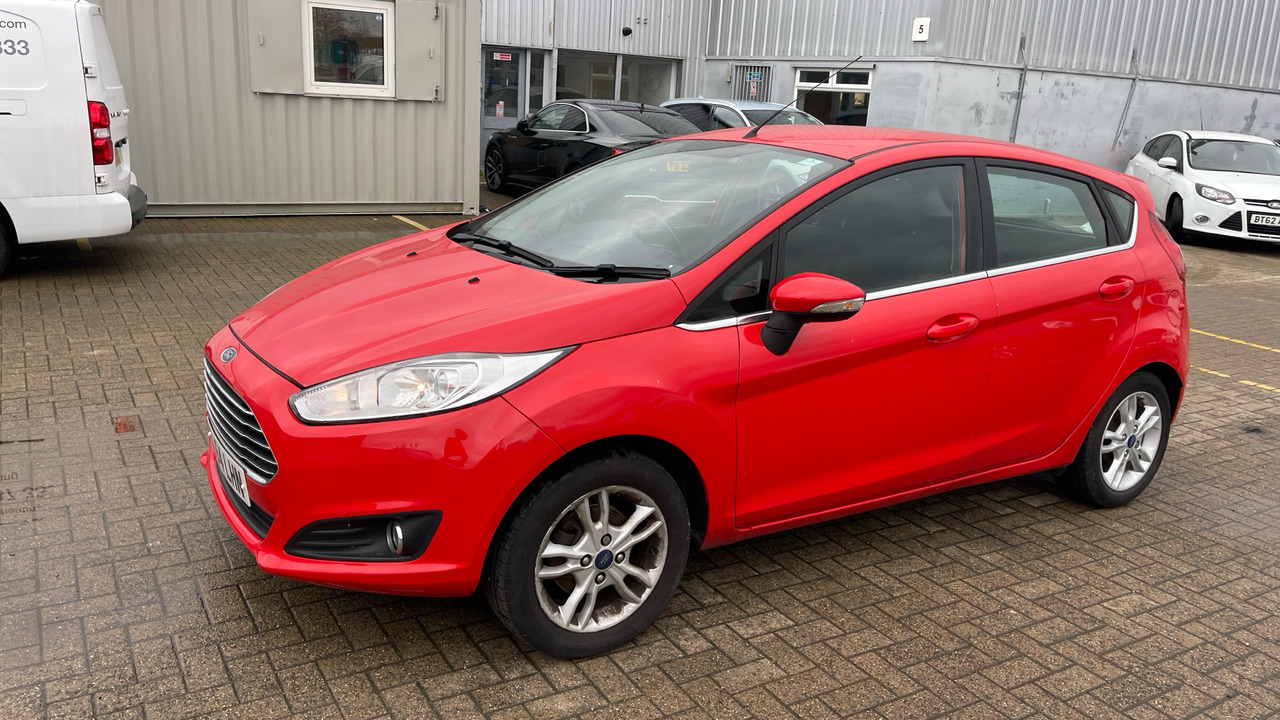 FORD FIESTA 1.0 ECO BOOST - Hatchback: foto 2 FORD FIESTA 1.0 ECO BOOST - Hatchback: foto 2