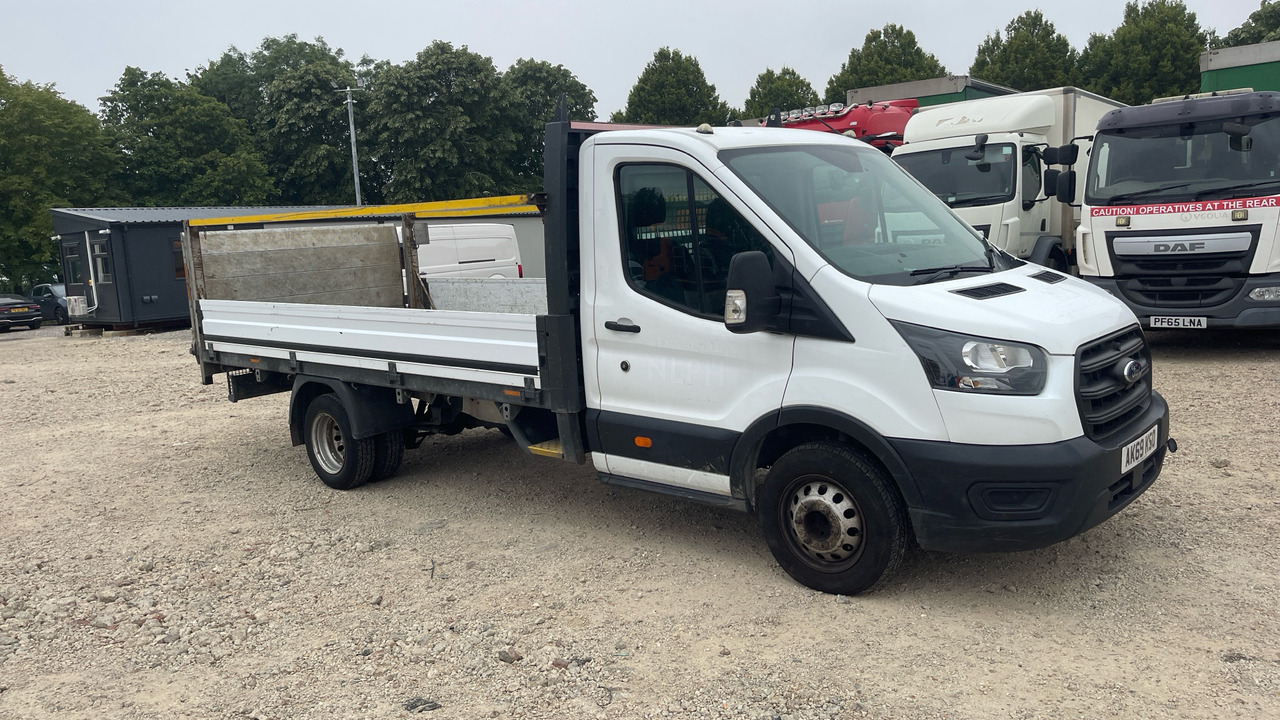FORD TRANSIT 350 2.0 ECOBLUE 130PS - Furgoneta caja abierta: foto 1 FORD TRANSIT 350 2.0 ECOBLUE 130PS - Furgoneta caja abierta: foto 1