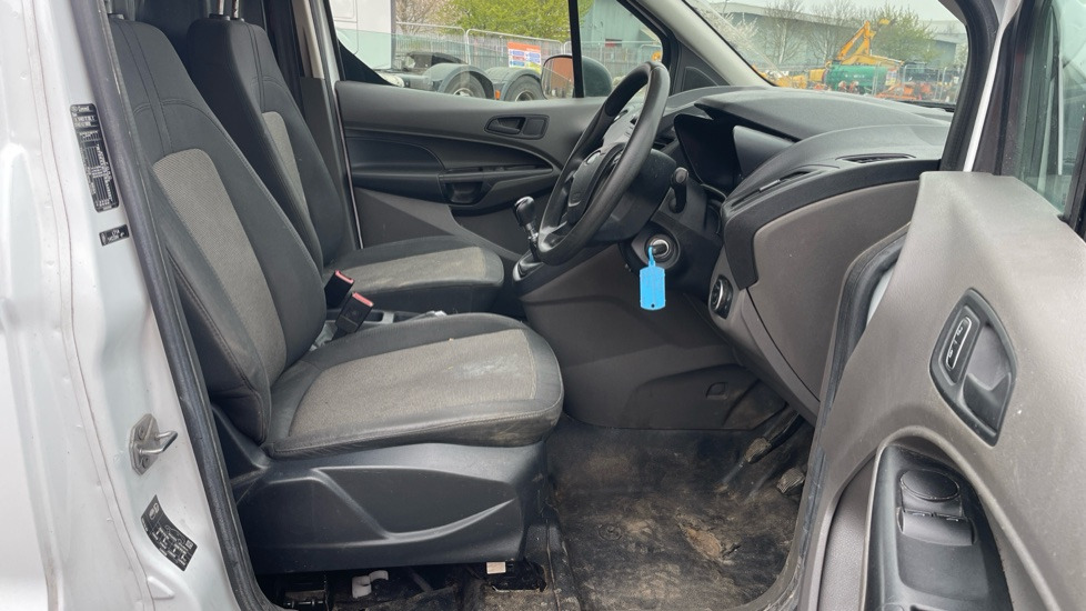FORD TRANSIT CONNECT 200 1.5 ECOBLUE 75PS - Furgón: foto 5 FORD TRANSIT CONNECT 200 1.5 ECOBLUE 75PS - Furgón: foto 5