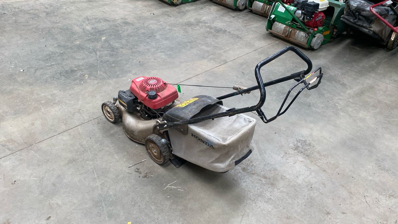 HONDA GCV 130 MOWER - Equipo de construcción: foto 3 HONDA GCV 130 MOWER - Equipo de construcción: foto 3