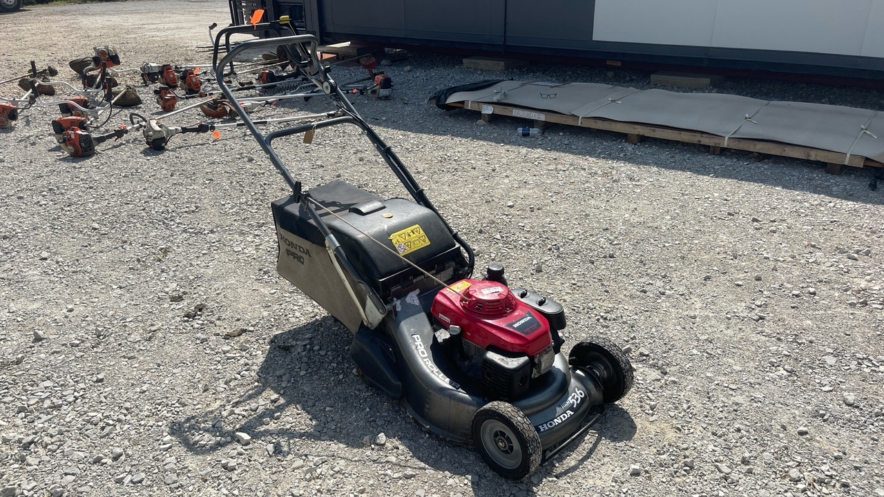 HONDA HRH 536 - Equipo de construcción: foto 1 HONDA HRH 536 - Equipo de construcción: foto 1