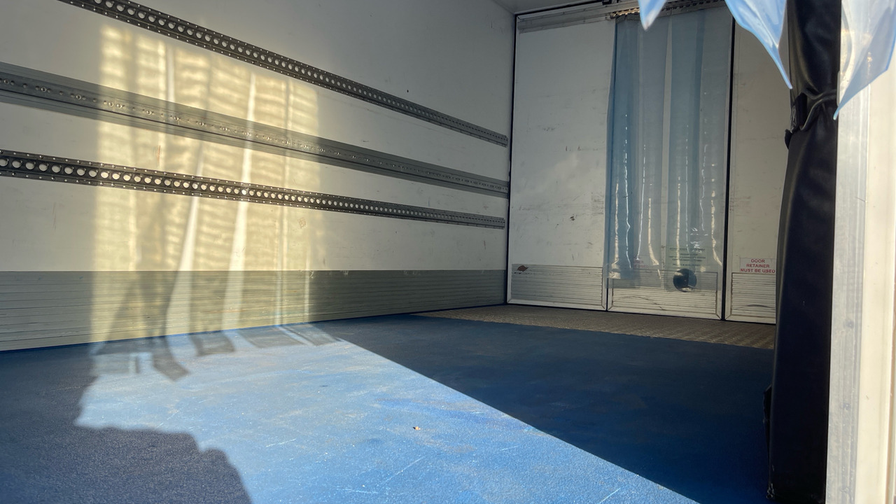 Camión frigorífico ISUZU N75 150: foto 15 Camión frigorífico ISUZU N75 150: foto 15