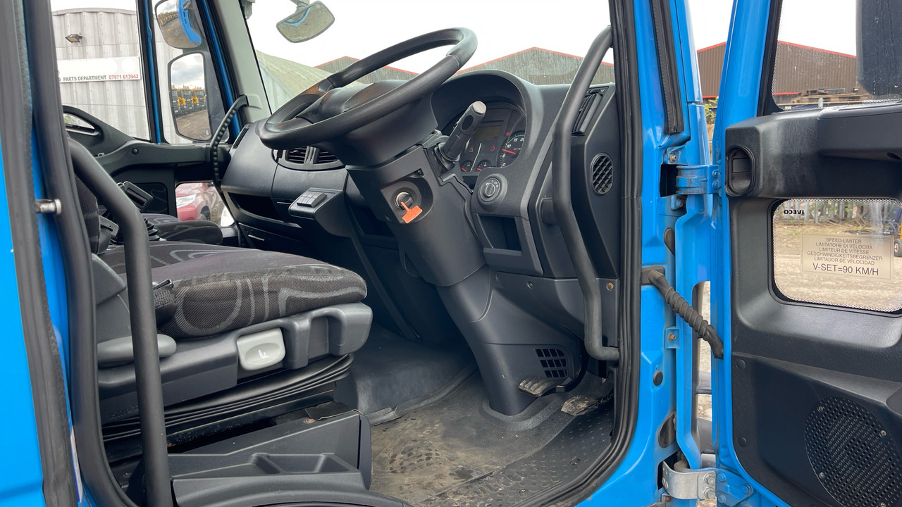 IVECO EUROCARGO 75E16 - Camión lona: foto 5 IVECO EUROCARGO 75E16 - Camión lona: foto 5