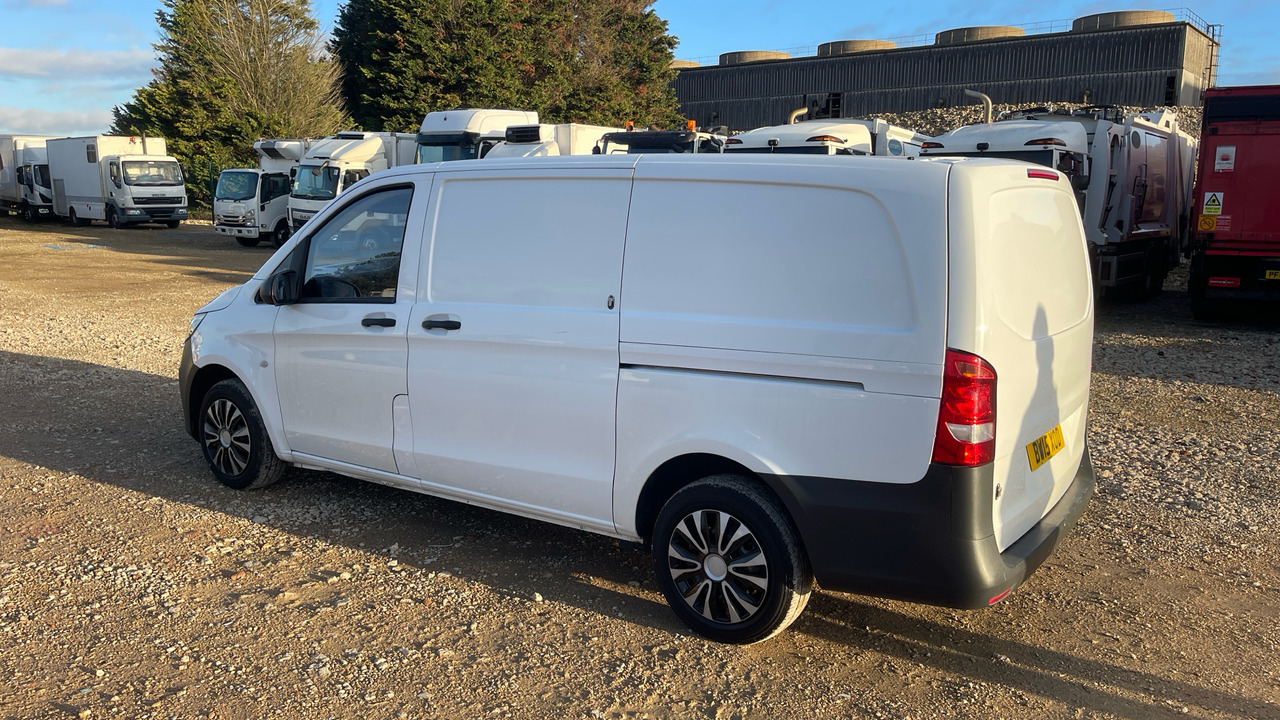 MERCEDES-BENZ VITO 114 CDI BLUE TEC - Furgoneta pequeña: foto 3 MERCEDES-BENZ VITO 114 CDI BLUE TEC - Furgoneta pequeña: foto 3