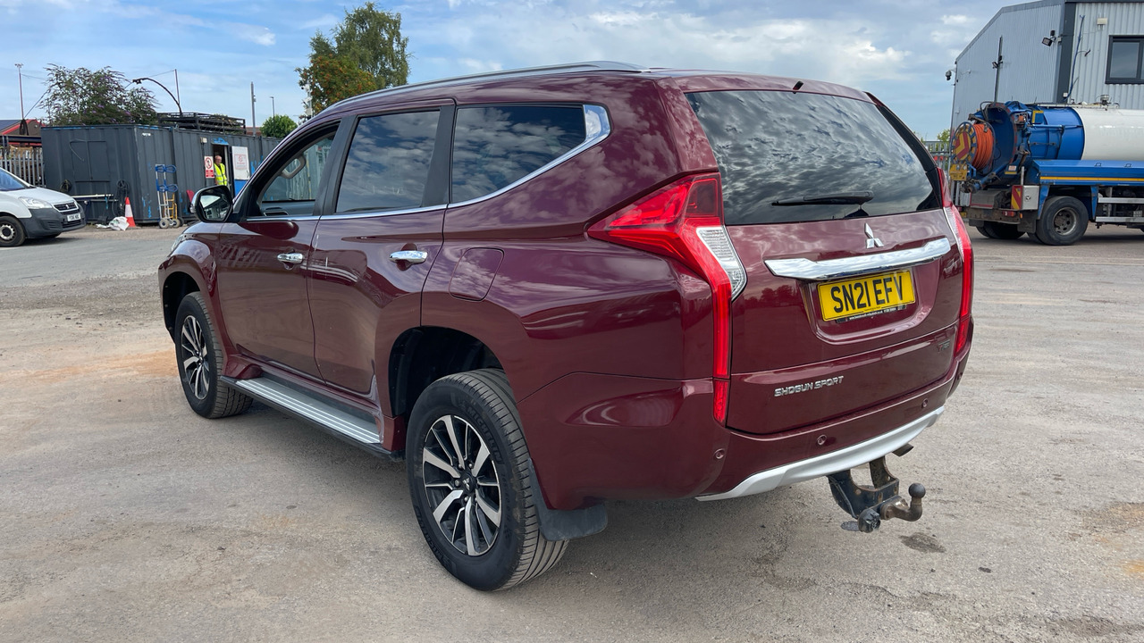MITSUBISHI SHOGUN SPORT 2.4 DI-DC - SUV/ Todoterreno: foto 3 MITSUBISHI SHOGUN SPORT 2.4 DI-DC - SUV/ Todoterreno: foto 3