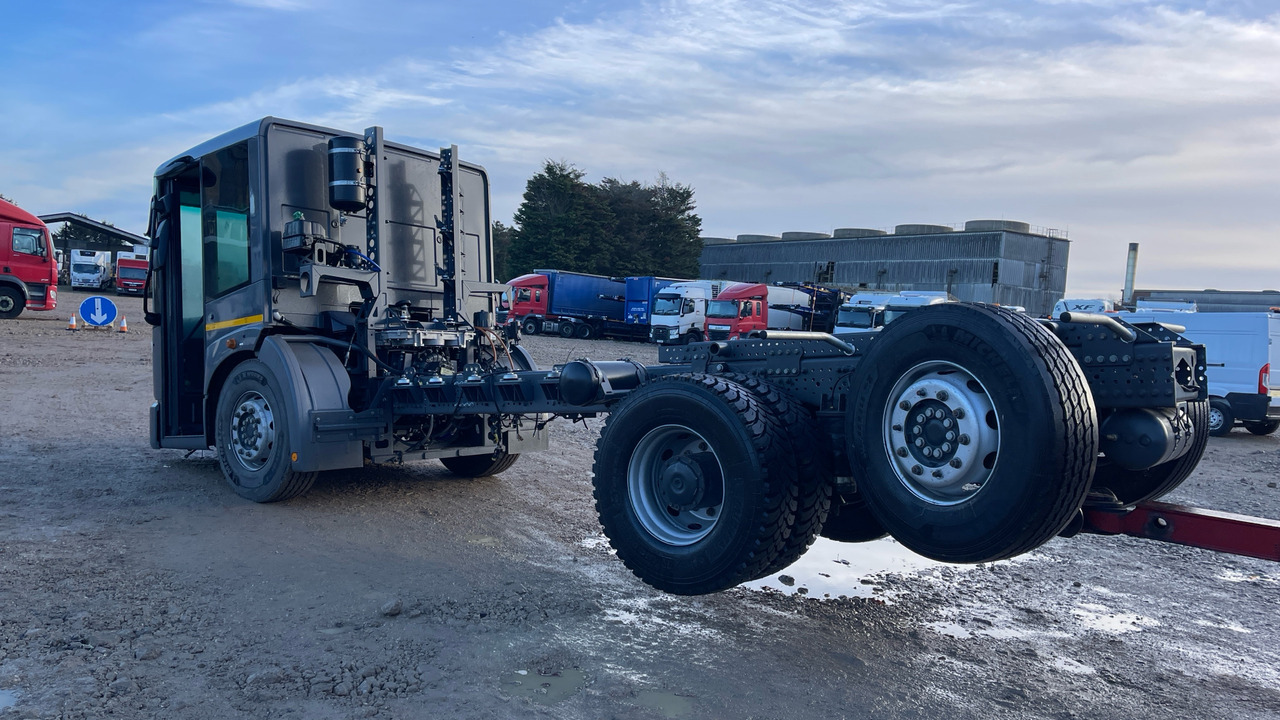 Mercedes-Benz Econic - Camión chasis, Camión eléctrico: foto 4 Mercedes-Benz Econic - Camión chasis, Camión eléctrico: foto 4